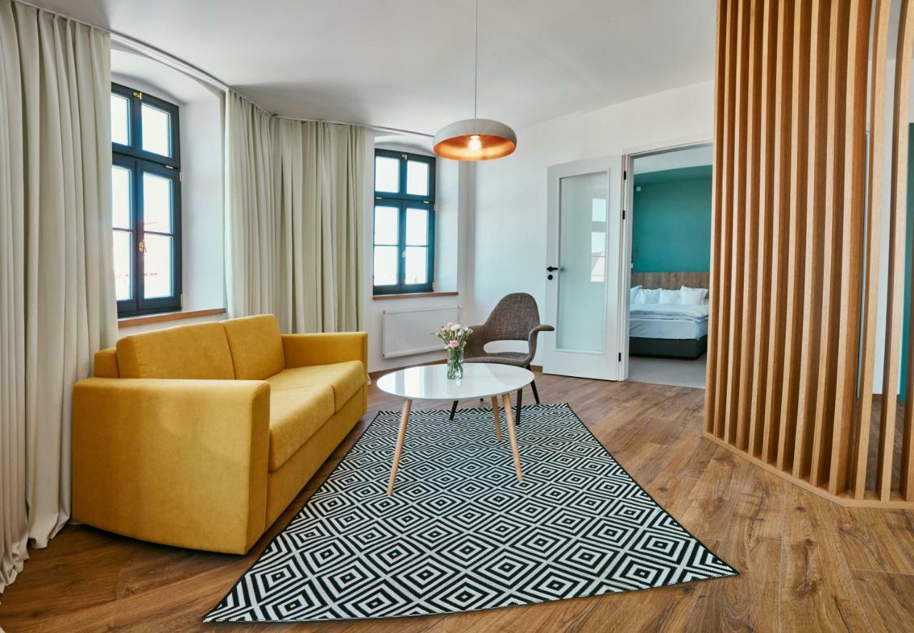Hotel A Hostinec Slunce Osecna 외부 사진