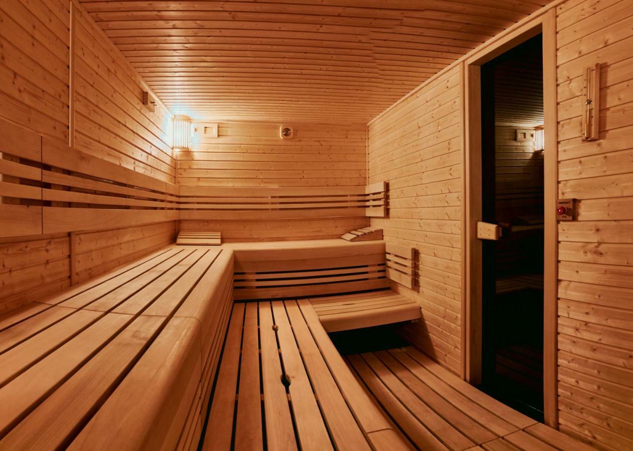 Hotel A Hostinec Slunce Osecna 외부 사진