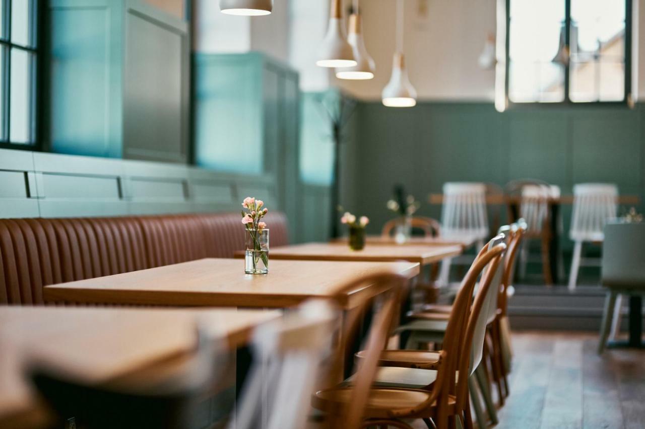 Hotel A Hostinec Slunce Osecna 외부 사진