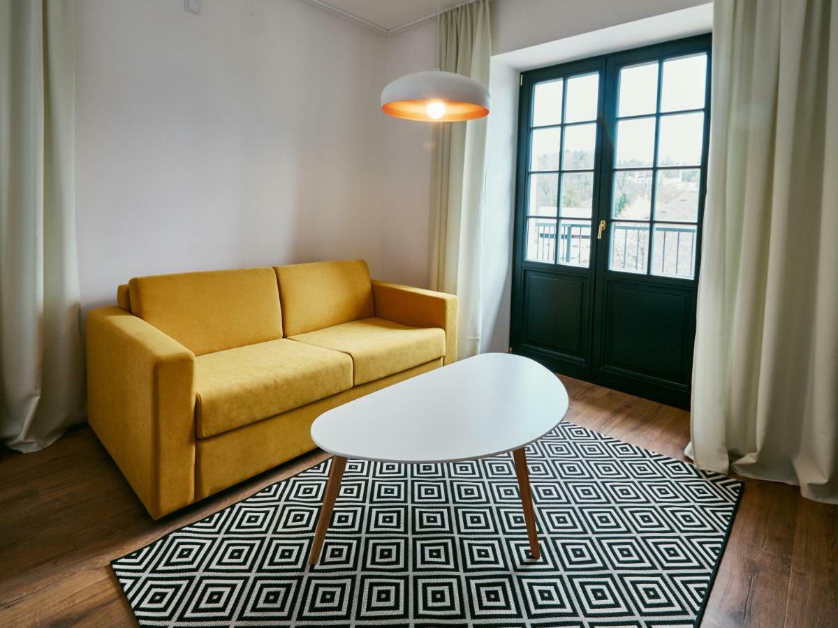 Hotel A Hostinec Slunce Osecna 외부 사진